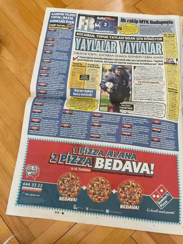 FOTOMAÇ GAZETESİ - 15 TEMMUZ 2012 - FENER 12'DEN VURDU - KARTAL AVA HAZİR - G.SARAY'IN TÖREN ALAYI - KADIKÖY'DE DEV RANDEVU - YAYLALAR YAYLALAR - BOMBA GİBİ HABER - YERİMİZ ZİRVE - SADRİ BABADAN MASALLAR - KARAKTERSİZ BURAK - TOURE BİLMECESİ - G.SARAY TÖRE'Sİ - 