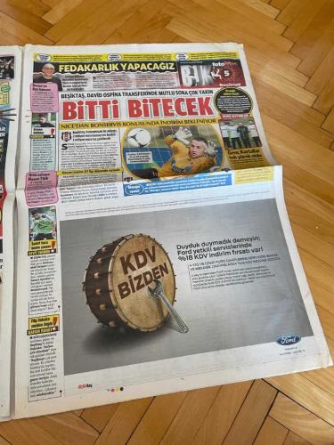 FOTOMAÇ GAZETESİ - 17 TEMMUZ 2012 - PATO İÇİN İMKANSIZ DEĞİL - CARDOZO FENERBAHÇE YOLCUSU - BERBATOV BEŞİKTAŞ GÜNDEMİNDE - NURİ ŞAHİN FENERBAHÇE'YE YAKIN - AMRABAT GALATASARAY'DA - FATİH TERİM - ÜNAL AYSAL - AZİZ YILDIRIM - SADRİ ŞENER - SAMET AYBABA - JORGE JESUS - ALEX FERGUSON - DANTCHEV - NURİ ŞAHİN - SERCAN SARARER - NORDİN AMRABAT - BAFETİMBİ GOMİS - VAN DER VAART - LASSANA DİARRA - DAVID OSPINA - SEMİH ŞENTÜRK - FİLİP HOLOSKO - FABİAN ERNST - KİM YEON-KOUNG - TAFFAREL - LEANDRO DAMIAO - MİROSLAV STOCH - YUSUF ÇELİK - RAGIP BAŞDAĞ - MUSTAFA TUNA KAYA - KEHRAM ZÜLAOĞLU - CÜNEYT ÇAKIR - ÇAĞDAŞ SEVİNÇ - HÜSEYİN ÖZKÖK - ÇAĞDAŞ DOĞAN - BRİCCİ - TURGAY DEMİR - AHMET ÇALIK - HAKAN DİLEK - ERMAN KUNTER - MUSTAFA ÖZTOPRAK - BARTU ÖZGÜR - DAME N'DOYE - ROBERT VİTTEK - BURAK YILMAZ - SELÇUK İNAN - GÖKHAN TÖRE - SAMED YEŞİL - MİLAN BAROS - SERCAN YILDIRIM - RİERA - CULIO - ÇAĞLAR BİRİNCİ - CEYHUN GÜLSELAM - YEKTA KURTULUŞ - AYDIN YILMAZ - ABDULLAH KIĞILI - SERKAN KIRINTILI - HAKAN DİNÇAY