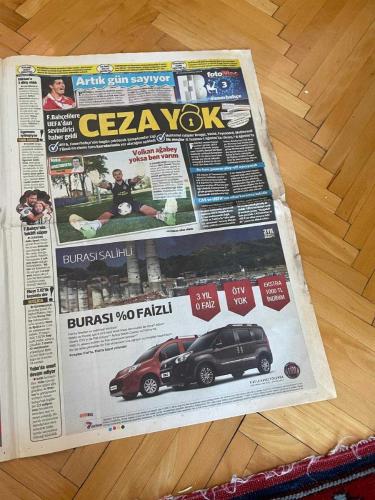FOTOMAÇ GAZETESİ - 20 TEMMUZ 2012 - FENER, UEFA LİSTESİNDE - FENER'E DEV PANZER STEFAN KİESSLİNG - OSPİNA KARTAL OLUYOR - HOŞBULDUK İMPARATOR'UN YILMAZ SAVAŞÇISI OLMAYA GELDİM - YENİ CEPHE AÇILDI - CEZA YOK - BURAK YILMAZ ASLAN OLDU - AMRAVAT G.SARAY'DA - HZ. ÖMER - AZİZ YILDIRIM - ALİ KOÇ - AYKUT KOCAMAN - STEFAN KİESSLİNG - DİRK KUYT - BİENVENU - MİS SOW - QUARESMA - FİKRET ORMAN - OSPİNA - BURAK YILMAZ - FATİH TERİM - ŞENOL GÜNEŞ - N'DOYE - TUNCAY BEKİROĞLU - SERDAR TAŞÇI - LUTFI ARIBOĞAN - SELÇUK YULA - MURAT ÖZAY - MEHMET TOPAL - NECATİ ATEŞ - İLHAN HELVACI - GÖKHAN GÖNÜL - CANER ERKİN - EGEMEN KORKMAZ - ROLANDO - BJELİCA - YOBO - MERT GÜNLOK - HASAN ACAR - HAKAN DİLEK - HAMİT ALTINTOP - UJFALUSİ - ARDA TURAN - AKYÜZ - FELİPE MELO - NORDİN AMRABAT - HARRY LULOFS - OUSMANA ASSAİDİ - RİJKAARD - DANY - UMUT BULUT - SELÇUK İNAN - HAKAN ŞÜKÜR - MURAT ÖKTEM - CEYHUN YILDIZOĞLU - ERDAL SEZEK - GÜRCAN BİLGİÇ - ORHAN ZEKİ AK - EMANUEL EMENİKE - VEDAT OKYAR - SİVOK - CLEMENT BİELİCA - DİEGO