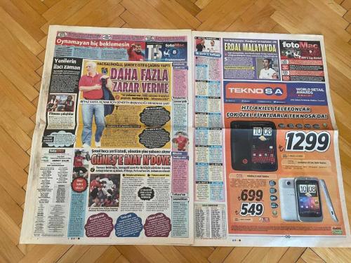 FOTOMAÇ GAZETESİ - 20 TEMMUZ 2012 - FENER, UEFA LİSTESİNDE - FENER'E DEV PANZER STEFAN KİESSLİNG - OSPİNA KARTAL OLUYOR - HOŞBULDUK İMPARATOR'UN YILMAZ SAVAŞÇISI OLMAYA GELDİM - YENİ CEPHE AÇILDI - CEZA YOK - BURAK YILMAZ ASLAN OLDU - AMRAVAT G.SARAY'DA - HZ. ÖMER - AZİZ YILDIRIM - ALİ KOÇ - AYKUT KOCAMAN - STEFAN KİESSLİNG - DİRK KUYT - BİENVENU - MİS SOW - QUARESMA - FİKRET ORMAN - OSPİNA - BURAK YILMAZ - FATİH TERİM - ŞENOL GÜNEŞ - N'DOYE - TUNCAY BEKİROĞLU - SERDAR TAŞÇI - LUTFI ARIBOĞAN - SELÇUK YULA - MURAT ÖZAY - MEHMET TOPAL - NECATİ ATEŞ - İLHAN HELVACI - GÖKHAN GÖNÜL - CANER ERKİN - EGEMEN KORKMAZ - ROLANDO - BJELİCA - YOBO - MERT GÜNLOK - HASAN ACAR - HAKAN DİLEK - HAMİT ALTINTOP - UJFALUSİ - ARDA TURAN - AKYÜZ - FELİPE MELO - NORDİN AMRABAT - HARRY LULOFS - OUSMANA ASSAİDİ - RİJKAARD - DANY - UMUT BULUT - SELÇUK İNAN - HAKAN ŞÜKÜR - MURAT ÖKTEM - CEYHUN YILDIZOĞLU - ERDAL SEZEK - GÜRCAN BİLGİÇ - ORHAN ZEKİ AK - EMANUEL EMENİKE - VEDAT OKYAR - SİVOK - CLEMENT BİELİCA - DİEGO