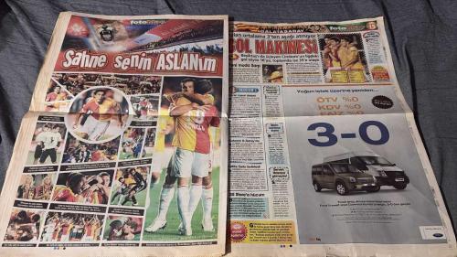 PAS FOTOMAÇ -TURKISH NEWSPAPER - DOĞUM GÜNÜ HEDİYESİ  - TAM TAKIM EKSİKSİZ GAZETE  14 EYLÜL - 2009 -İDDAA'DA FOTOMAÇ DEVRİMİ İLE İDDAA DÜNYASI SARSILACAK - SANIN FOTOMAÇ'TAN AYRILMAVINE - FENERO NUMARA - FENEBAHÇE, BURSASPOR'U DEPLASMANDA YENEREK 5'TE 5 YAPTI: 1-0 - CEHENNEMİ GÖR FERGUSON MUTLU - SİLAHLAR KURUSIKI - LIDER G.SARAY'IN 9 PUAN GERİSİNDE KALAN KARTAL'DA EN BÜYÜK SIKINTI FORVETLERİN GOL YOLLARINDA ETKİSİZ OLMASI - FINK-HOLOSKO-TELLO ATTI - BOBO-NOBRE SUSKUN - KOYO TABLO - BEŞİKTAŞ KATLEDİLDİ - 10 NUMARA BOL GELDİ - ETKİLEYİCİ TASARIM EĞLENCE DİZÜSTÜ BİLGİSAYARI GELİŞMİŞ TASARIMI DİJİTAL EĞLENCE İLE BİRLEŞTİRİYOR - TAHTI SALLANIYOR - SORUMLU DENİZLİ'DİR - SERDAR'A TERAPİ - YENİLGİ DOĞALDIR EGEMEN KARMA - ALEX - DENİZ ÇOBAN - MUSTAFA DENİZLİ - FERGUSON - FINK - HOLOSKO - TELLO - BOBO - NOBRE - NİHAT - SERDAR ÖZKAN - TABATA - RIO - ÇALIK - AHMET - ZEKİ - UZUNDURUKAN - SHANINTAS - CAN - COSKUN - YAVUZ - DOGAN - CARSLAN - TTAZICHOOL - SERDAR - KORKUT GÖZE - SENGENT YALDIN - KEİTA