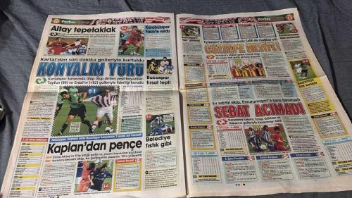 PAS FOTOMAÇ -TURKISH NEWSPAPER - DOĞUM GÜNÜ HEDİYESİ  - TAM TAKIM EKSİKSİZ GAZETE  20 EYLÜL - 2009 - BUGÜN İDDAA'DA 8 SAYFA İDDAA GAZETESİ VERİYORUZ - BAYRAM PARASI - İDDAA'NIN 'MESSI'SI - İDDAA DÜNYASININ İKİ MEGASTARI ÇAĞDAŞ SEVİNÇ VE ALİ ERİM'İN İDDAALIYIZ'DAKİ MAÇ TAHMİNLERİNE VE KUPONLARINA BAKIN, OYNAYIN VE BAYRAM PARASI KAZANIN! - İDDAA'NIN BİLİRKİŞİSİ - MUSTAFA DENİZLİ İSTİFA EDİYOR - FLAŞ... FLAŞ... YILDIRIM DEMİRÖREN ERSUN YANAL İLE MASAYA OTURDU - SON ŞAMPİYON BEŞİKTAŞ, DÜN DE İNÖNÜ'DE KAYSERİSPOR'A BOYUN EĞDİ - SIRALAMADA 11. SIRAYA DÜŞTÜ. LİG TARİHİNİN EN KÖTÜ 2. SEZONUNU YAŞAYAN KARTAL'DA TARAFTAR, KÖTÜ GİDİŞİN FATURASINI YÖNETİME KESTİ - YILDIRIM'DAN OLAY SÖZLER: 