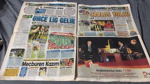 PAS FOTOMAÇ -TURKISH NEWSPAPER - DOĞUM GÜNÜ HEDİYESİ  - TAM TAKIM EKSİKSİZ GAZETE  20 EYLÜL - 2009 - BUGÜN İDDAA'DA 8 SAYFA İDDAA GAZETESİ VERİYORUZ - BAYRAM PARASI - İDDAA'NIN 'MESSI'SI - İDDAA DÜNYASININ İKİ MEGASTARI ÇAĞDAŞ SEVİNÇ VE ALİ ERİM'İN İDDAALIYIZ'DAKİ MAÇ TAHMİNLERİNE VE KUPONLARINA BAKIN, OYNAYIN VE BAYRAM PARASI KAZANIN! - İDDAA'NIN BİLİRKİŞİSİ - MUSTAFA DENİZLİ İSTİFA EDİYOR - FLAŞ... FLAŞ... YILDIRIM DEMİRÖREN ERSUN YANAL İLE MASAYA OTURDU - SON ŞAMPİYON BEŞİKTAŞ, DÜN DE İNÖNÜ'DE KAYSERİSPOR'A BOYUN EĞDİ - SIRALAMADA 11. SIRAYA DÜŞTÜ. LİG TARİHİNİN EN KÖTÜ 2. SEZONUNU YAŞAYAN KARTAL'DA TARAFTAR, KÖTÜ GİDİŞİN FATURASINI YÖNETİME KESTİ - YILDIRIM'DAN OLAY SÖZLER: 