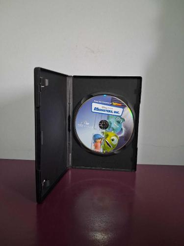Dvd Film Sevimli Canavarlar Orijinal - Kontrol Edildi Sorunsuz Türkçe Dublaj Hergün Yeni Ürün