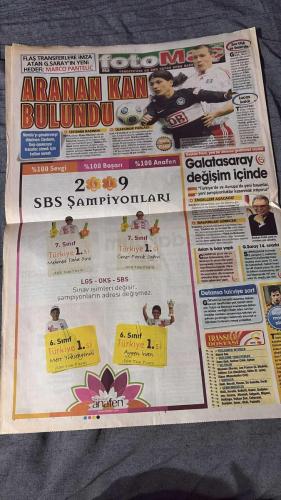PAS FOTOMAÇ -TURKISH NEWSPAPER - DOĞUM GÜNÜ HEDİYESİ  - TAM TAKIM EKSİKSİZ GAZETE  3 AĞUSTOS - 2009 - SÜPER FENER - KANARYA, SÜPER KUPA'DA KARTAL'I YİNE AVLADI - ALEX'İN GOLLERİYLE FORTİS TÜRKİYE KUPASI'NIN DA İNTİKAMINI ALMIŞ OLDU... - SAVAŞAN KANARYA - SÜPER KUPA FENERBAHÇE'NİN - KAPTANLIĞI BİLE TARTIŞILAN ALEX İKİ GOLLE MEST ETTİ - AYAĞA KALKIN - SAMBACI YÜKSEK TEMPOLU MAÇIN SON DAKİKASINDA UÇARAK ATTIĞI GOLLE, 