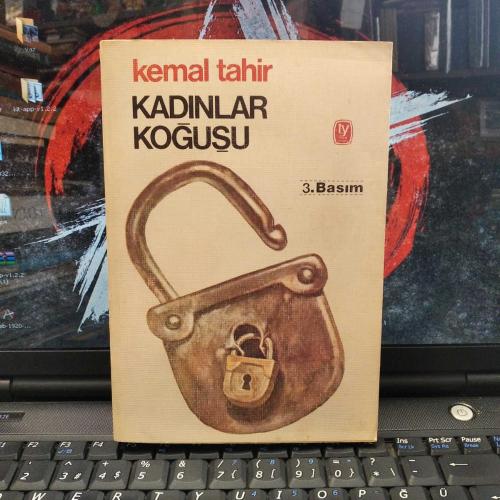 KADINLAR KOĞUŞU (3.BASIM)