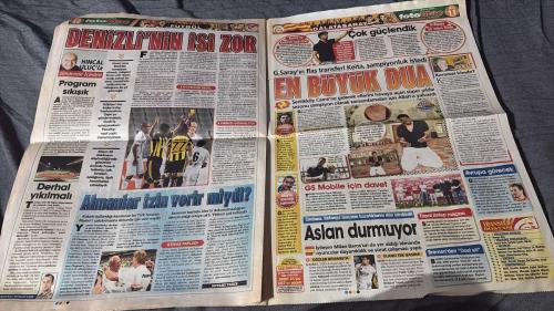 PAS FOTOMAÇ -TURKISH NEWSPAPER - DOĞUM GÜNÜ HEDİYESİ  - TAM TAKIM EKSİKSİZ GAZETE  4 AĞUSTOS - 2009 - FENER'E - ROTA KHALID - DECO'YU BİTİRİN - ALDA KUPA BİZİMDİ - SİVASPATLADI - FARK DAUM - ALEX KRİZİ - RÜZGÂR GİBİYDİ - LUGANO'YA YENİ TEKLİF - CITY GELİYOR - KARARLIYIZ - İÇİME SİNMEDİ - EN BÜYÜK DUA - HESAP GÜNÜ - ALEX - ARAGONES - ARDA - ARIEL JACOBS - AYTAÇ DURAK - AYDIN CİNGÖZ - AYHAN - AZİZ YILDIRIM - BAROS - BATUHAN - BAYRAM AKGÜL - BEKİR ÇINAR - BELLETTİ - BETÜL GÜLEÇ - BOULAHROUZ - BROOS - BÜLENT CAN - BÜLENT TULUN - BÜLENT UYGUN - CARLOS - COLIN KAZIM - COUCEIRO - CRISTIAN - DAUM - DECO - DELGADO - DOS SANTOS - ELANO - EMRE AŞIK - ENGİN BAYTAR - ER Eren Görür - ERTUĞRUL SAĞLAM - FATİH TERİM - FATİH YILDIZ - FELIPE MASSA - FERİDUN TANKUT - FİKRET ÜNSAL - FRANK RIJKAARD - GABRİÇ - GEREMI - GÖKHAN GÜLEÇ - GÖKHAN ZAN - GÖKSU ALHAS - HAKAN KULAÇOĞLU - HALDUN ÜSTÜNEL - HASAN BEZ - HASAN ŞAŞ - HİDAYET TÜRKOĞLU - HINCAL ULUÇ - HOENESS - HUGO BROOS - HÜSEYİN - İSLAM ÇUPİ - İSMAİL - İ