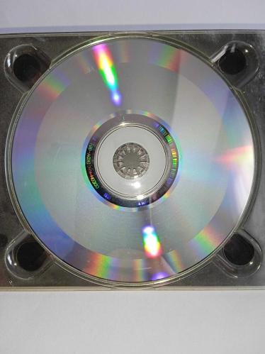 Cd Grup Çamur bu aşkın ızdırabını albümü. Orijinal. Disk 10 üzerinden 9 sorunsuz çalışıyor koleksiyonluk