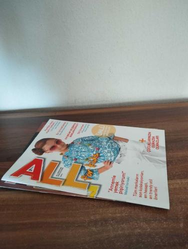 2 ADET ALL FOR KIDS EK'İ SAYI :1 + SAYI :5 - ÜNLÜ ÇOCUKLARIN STİL SIRLARI