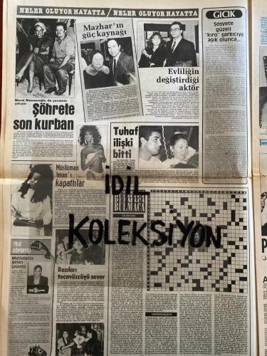 ŞEY HAFTALIK MAGAZİN GAZETESİ - DOĞUM GÜNÜ HEDİYESİ (TURKİSH - NEWSPAPER) - 11 ŞUBAT 1989 - TAM TAKIM 12 SAYFADIR -Yalçın Dümer-Sevtap Parman-Müjde Ar-Hülya Avşar-Arslan Güven-Melike Gazi-Gülay İsmetoğlu-Yasemin Evcim-Zeki Müren-Ayşe Özdemir-Samime Sanay-Nil Burak-Cemre Yaz-Nuri Sesigüzel-Birgül Sesigüzel-Cemal Yıldız-Aliye Alpayın-Mehmet Emin Sungur-Çetin Gündüz-Ahmet Kaya-Muazzez Abacı-Sibel Savcı-Harika Avcı-Avni Anıl-Matine-Suare-Ömer Arzuman-Filiz-Hüner Coşkuner-Sami Aksu-İbrahim Tatlıses-Mahmut Tuncer-Murtaza Elgin-Selda-Türkan Şoray-Şener Şen-Emin And-Atilla Candemir-Hakan Balamir-Kadir İnanır-Sun Günal-Josie And-Judi Kervancıoğlu-Meral Mansuroğlu-Aytaç Arman-Müjdat Gezen-Müslüman İman-Osmanbey Gazi-Beyoğlu Lale-Aksaray Yıldız-Roger Donaldson-Richie Hackman-Sean Young-Patton-Medha Şen-Ebru-Elli-Bekir Sacar-Füsun Erbulak-Taner Gürkan-Kemal Sunal-Gül Sunal-Göksel Kortay-Bülent Kınay-Tolga Aşkıner-Halit Akçatepe-Semra Özgül-AKM-Bülent Kıral-Necdet Tosun-Fulden Uraloğlu-Füsun Erbula