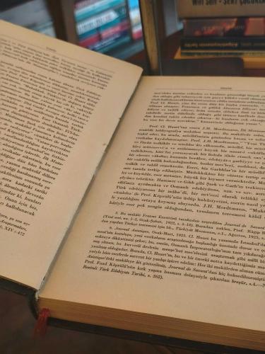 Türk Edebiyatında İlk Mutasavvıflar (Güzel Bez Ciltli)