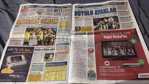 PAS FOTOMAÇ -FUTBOL GAZETESİ -TURKISH NEWSPAPER - DOĞUM GÜNÜ HEDİYESİ  - TAM TAKIM EKSİKSİZ GAZETE   21 AĞUSTOS - 2009 -  DÜNYA BAHİS BORSASI - İDDAALIYIZ'DA BÜYÜK BULUŞ - FENERBAHÇELİLER POSTERİNİZ BUGÜN FOTOMAÇ'TAN HEDİYE - VER ELİNİ AVRUPA - AVRUPA LİGİ PLAY OFF İLK MAÇINDA FENERBAHÇE, CENEVRE'DE SİON'U 2-0; GALATASARAY DA ALİ SAMİ YEN'DE LEVADIA TALLINN'İ 5-0 MAĞLUP ETTİ, AVRUPA LİGİ KAPISINI ARDINA KADAR AÇTI - TEŞEKKÜRLER FENERBAHÇE - TEŞEKKÜRLER GALATASARAY - FENERBAHÇEMİZ, UEFA AVRUPA LİGİ PLAY-OFF İLK MAÇINDA CENEVRE'DE SİON'U 2-0 YENEREK AVRUPA LİGİ KAPISINI ARDINA KADAR ARALADI - GOL PERDESİNİ 44'TE SİVASSPOR MAÇINDA 'DÜNYADA HAFTANIN GOLÜ'NÜ ATAN ANDRE DOS SANTOS AÇTI - 85'TE BU KEZ KAZIM SAHNEYE ÇIKARAK ŞIK BİR GOLLE SİON'UN ÜMİTLERİNİ BİTİRDİ - BU KARŞILAŞMANIN RÖVANŞI 27 AĞUSTOS PERŞEMBE GÜNÜ KADIKÖY'DE OYNANACAK - TER BASTI -ANDRE DOS SANTOS - KAZIM - GIGNAC - MANSARE - SONG - KRALOVEC - ENGİN BAYTAR - ABDÜL KADER KEITA - MİLAN BAROS - KEWELL - LEITVAN - LUCESCU -