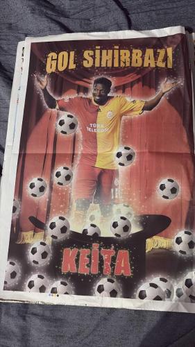 PAS FOTOMAÇ -FUTBOL GAZETESİ -TURKISH NEWSPAPER - DOĞUM GÜNÜ HEDİYESİ  - TAM TAKIM EKSİKSİZ GAZETE   22 AĞUSTOS - 2009 - GALATASARAYLILAR - GOL SİHİRBAZI KEITA'NIN DEV POSTERİ BUGÜN FOTOMAÇ'TAN HEDİYE - SAKIN KAÇIRMAYIN - FEYENOORD'UN SÜPER GOLCÜSÜ CİMBOM'A ÖNERİLDİ - İDDAACILAR YARIN DA TAM SAYFA İDDAA EKİ VERİYORUZ - FOTOMAÇ'TAN İDDAA'DA BÜYÜK BULUŞ - SON KARARI RIJKAARD VERECEK - MAKAAY G.SARAY'IN KAPISINDA - YÖNETİM, BİR DÖNEM ATTIĞI GOLLERLE FIRTINA GİBİ ESEN VE AVRUPA GOL KRALI OLAN HOLLANDALI YILDIZA SICAK BAKIŞIYOR - NEESKENS DE 34'LÜK GOLCÜ İÇİN 