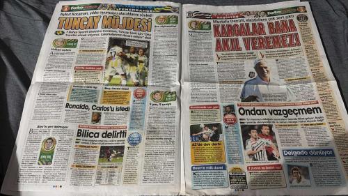 PAS FOTOMAÇ -FUTBOL GAZETESİ -TURKISH NEWSPAPER - DOĞUM GÜNÜ HEDİYESİ  - TAM TAKIM EKSİKSİZ GAZETE   25 AĞUSTOS - 2009 - GENCO BORAN'DAN MUCİZEVİ BAŞARI - BUGÜN 8 SAYFA İDDAA GAZETESİ VERİYORUZ - FOTOMAÇ, İDDAACILAR'A ZENGİN OLMA FIRSATI SUNUYOR - 30 MİLYON TL KAZANMAK İSTER MİSİNİZ - SAHADA HER ŞEY VARDI - FOTOMAÇ'TAN İDDAA'DA BÜYÜK BULUŞ - TAM 15 KUPON TUTTURDUK - FENRBAHÇE, DİYARBAKIRSPOR'U DEPLASMANDA 3-1 MAĞLUP EDEREK 3'TE 3 YAPTI - MAÇIN 20. DAKİKASINDA TAZEMETA'NIN GOLÜ İLE GERİYE DÜŞEN SARI-LACİVERTLİLER, 36'DA GÖKHAN GÖNÜL İLE SKORU EŞİTLEDİLER - İKİNCİ YARIYA FIRTINA GİBİ BAŞLAYAN FENERBAHÇE, 55'TE KAZIM KAZIM'IN MÜTHİŞ GOLÜYLE DURUMU 2-1 YAPTI - GENCO BORAN - KAZIM - TAZEMETA - GÖKHAN GÖNÜL - KAZIM KAZIM - SEMİH - MENDOZA - FEHMİ ÖZGÜLER - ELANO - OĞUZ YÖRÜK - RASİT ATEŞ - LORİS - GÖKHAN - VİETNAM - SELÇUK YULA - DAUM - ZİYA HOCA - YILDIRIM - EMRE - ATATÜRK - RIJKAARD - KEZELL - BARIS - EMRE AŞIK - EMRE GÜNGÖR - ANDY - NEESKENS - KEITA - BAROS - AYHAN - AYDIN - HAKAN BALTA -
