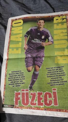 PAS FOTOMAÇ -FUTBOL GAZETESİ -TURKISH NEWSPAPER - DOĞUM GÜNÜ HEDİYESİ  - TAM TAKIM EKSİKSİZ GAZETE   25 AĞUSTOS - 2009 - GENCO BORAN'DAN MUCİZEVİ BAŞARI - BUGÜN 8 SAYFA İDDAA GAZETESİ VERİYORUZ - FOTOMAÇ, İDDAACILAR'A ZENGİN OLMA FIRSATI SUNUYOR - 30 MİLYON TL KAZANMAK İSTER MİSİNİZ - SAHADA HER ŞEY VARDI - FOTOMAÇ'TAN İDDAA'DA BÜYÜK BULUŞ - TAM 15 KUPON TUTTURDUK - FENRBAHÇE, DİYARBAKIRSPOR'U DEPLASMANDA 3-1 MAĞLUP EDEREK 3'TE 3 YAPTI - MAÇIN 20. DAKİKASINDA TAZEMETA'NIN GOLÜ İLE GERİYE DÜŞEN SARI-LACİVERTLİLER, 36'DA GÖKHAN GÖNÜL İLE SKORU EŞİTLEDİLER - İKİNCİ YARIYA FIRTINA GİBİ BAŞLAYAN FENERBAHÇE, 55'TE KAZIM KAZIM'IN MÜTHİŞ GOLÜYLE DURUMU 2-1 YAPTI - GENCO BORAN - KAZIM - TAZEMETA - GÖKHAN GÖNÜL - KAZIM KAZIM - SEMİH - MENDOZA - FEHMİ ÖZGÜLER - ELANO - OĞUZ YÖRÜK - RASİT ATEŞ - LORİS - GÖKHAN - VİETNAM - SELÇUK YULA - DAUM - ZİYA HOCA - YILDIRIM - EMRE - ATATÜRK - RIJKAARD - KEZELL - BARIS - EMRE AŞIK - EMRE GÜNGÖR - ANDY - NEESKENS - KEITA - BAROS - AYHAN - AYDIN - HAKAN BALTA -