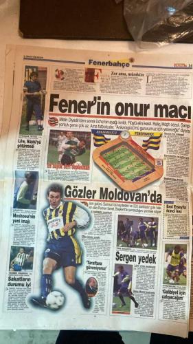 FANATİK SPOR GAZETESİ - TURKISH NEWSPAPER - DOĞUM GÜNÜ HEDİYESİ  - EKSİKSİZ TAM TAKIM GAZETE - 11 NİSAN 1999 - SAYI:1239 - FELDKAMP - TAYFUN - DIMAS - MOLDOVAN - EROL ERSOY - RAHMAN SAĞIROĞLU - İSMET TONGO - TEMEL ÖZALAK - YALÇIN DUMER - EROL DEMİRKOL - OSMAN TANBURACI - METİN TÜKENMEZ - ALL KOCATEPE - YASİN - SAVAŞ - KALLİ - ALPAY - TAYFUR - RAHİM - ENUGU - SELAMİ - DEG DİYAN YILDIRIM - SÜLEYMAN KARA - TURGUT KABACA - HALUK TOYGARLI - BÜLENT ÜNDER - - LİDER GALATASARAY KARABÜK’Ü GEÇTİ - HEDEFİMİZE YÜRÜYORUZ - GALATASARAY İSTEDİĞİNİ ALDI - TERTEMİZ GALİBİYET - SON TAKTİK - ANKARAGÜCÜ-FENERBAHÇE RANDEVUSU - TRABZON-SAMSUN DERBİSİ - KÜRDİL-İ HİCAZKAR - SAĞLAMCI GALATASARAY - CİDDİ OYUN - FİNALİN ADI FENER-TOFAŞ - FELDKAMP’TAN BİRLİK MESAJI - KARTAL TEK YÜREK - GENÇLERDEN FORMALARA AMBARGO - KÖTÜ GÜNLER GERİDE - HAKEME İTİRAZ YASAK - YÖNETİMDEN ÖVGÜ - DEFANSTA KRİZ - HENTBOLDA KUPA HAZIRLIKLARI - VOLEYBOLCULARIN İSYANI - MİNİK GÜREŞÇİLER İDDİALI - MORAL KAYNAĞIM - - GALATASARAY 2-0 KARABÜ