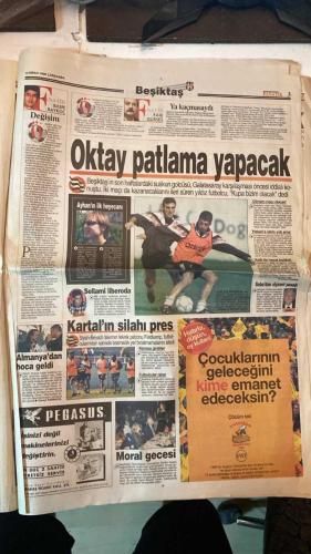 FANATİK SPOR GAZETESİ - TURKISH NEWSPAPER - DOĞUM GÜNÜ HEDİYESİ  - EKSİKSİZ TAM TAKIM GAZETE - 14 NİSAN 1999 - SAYI:1242 - TAFFAREL - FATİH TERİM - BÜLENT - HAKAN ŞÜKÜR - ÜMİT - OKAN - SUAT - EMRE - HAGİ - ARİF - FEVZİ - SAVAŞ - ALİ EREN - ERTUĞRUL - SELLAMİ - YASİN - MUTLU - MEHMET - AMOKACHI - OKTAY - MUHİTTİN BOSA - HÜSEYİN DARICI - FAHİR ERSOY - BALİÇ - MOLDOVAN - MEHMET - RÜŞTÜ - UCHE - METİN - MOSHOEU - YUSUF DURSUN - ALİ TALİP ÖZDEMİR - - KUPA FİNALİ GALATASARAY-BEŞİKTAŞ - GALATASARAY BİRAZ FARKLI - HEDEFİMİZE YÜRÜYORUZ - GALATASARAY İSTEDİĞİNİ ALDI - SON TAKTİK - BEŞİKTAŞ’IN KOZLARI - HAKAN ŞÜKÜR: KAZANACAĞIZ - BALİÇ VE MOLDOVAN YARIŞI - FENER’İN KIZLARI CİM BOM’U DAĞITTI - LÖW DENİZ’İ İSTEDİ - OKULLARA GİTTİK - KANARYA’NIN SALONU VAR - RÜŞTÜ YENİ SAYFA AÇTI - UCHE SEÇİMLERDE OY KULLANAMIYOR - METİN DÜSSELDORF’TA GÜÇ TOPLAYACAK - FENER’DE TEMPO DÜŞTÜ - MOSHOEU’NİN HEDEFİ 50. GOL - TRABZON ENGELİNİ AŞTILAR - GENÇLER SON ANDA 2-1 - BİLET FİYATLARI UCUZLATILDI - - GALATASARAY 2-0