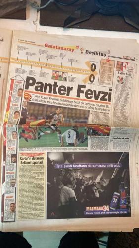 FANATİK SPOR GAZETESİ - TURKISH NEWSPAPER - DOĞUM GÜNÜ HEDİYESİ  - EKSİKSİZ TAM TAKIM GAZETE - 15 NİSAN 1999 - SAYI:1243 - FATİH TERİM - FELDKAMP - HAGİ - DEL SOLAR - OKTAY - MUHİTTİN BOSA - HÜSEYİN DARICI - FAHİR ERSOY - MEHMET GENÇ - GÜRCAN BERK - ALİ KOCATEPE - METİN TÜKENMEZ - TAYLAN DYPİR - DOĞAN BABACAN - YEMEN EKŞİOĞLU - HALİL MUTLU - AZİZ YILDIRIM - BOLİC - UCHE - YUSUF DURSUN - - TÜRKİYE KUPASI FİNALİ İLK MAÇ - DEVLERDEN SESSİZ FİLM - OKTAY’A FATİH KİLİDİ - HAGİ VE DEL SOLAR CEZALI - RÖVANŞA BIRAKTILAR - GOL SESİ YOK - HALİL’DEN DÜNYA REKORU - SON SÖZÜ LÖW SÖYLEYECEK - BOLİC: EŞİMLE ÇOK MUTLUYUM - UCHE YARI TABURCU - FENER’DE GİZLİ ANTRENMAN - MOSHOEU’NİN HEDEFİ 50. GOL - TRABZON ENGELİNİ AŞTILAR - GENÇLER SON ANDA 2-1 - BİLET FİYATLARI UCUZLATILDI - - GALATASARAY 0-0 BEŞİKTAŞ (TÜRKİYE KUPASI FİNAL İLK MAÇ) - FENERBAHÇE 4-2 ANKARAGÜCÜ - TRABZONSPOR 3-1 SAMSUNSPOR - RİZESPOR 0-0 VANSPOR - - GALATASARAY - BEŞİKTAŞ - FENERBAHÇE - ANKARAGÜCÜ - TRABZONSPOR - SAMSUNSPOR - RİZESPOR -