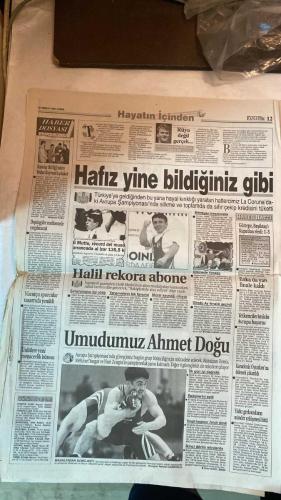 FANATİK SPOR GAZETESİ - TURKISH NEWSPAPER - DOĞUM GÜNÜ HEDİYESİ  - EKSİKSİZ TAM TAKIM GAZETE - 16 NİSAN 1999 - SAYI:1244 - NECMİ PEREKLİ - MEHMET TAN - NACİ YALINKILIÇ - FATİH TERİM - ERDAL KESER - AYHAN YILDIZ - MICHAEL ZORDUN - FELDKAMP - KALLİ - LÖW - MİLNE - NAİM SÜLEYMANOĞLU - HALİL MUTLU - HASAN - HAKAN ŞÜKÜR - OKAN - POPOESCU - EROL DEMİRKOL - AGON ERZEN - - TRABZONSPOR’A SOĞUK DUŞ - KARABÜK ZÜKÜLMEDİ - KARABÜK OYNADI TRABZON BAKTI - TALİHİ YAVER OLANIN - PAMUK VE DEMİR HİKAYESİ - FATİH SCHALKE YOLUNDA - TEKLİFE EVET DEDİ - TERİM RAZI DEĞİL - DORTMUND’TAN KANCA - FELDKAMP HİÇ BEĞENMİYOR - FENERBAHÇE ‘AF’ MAÇINA ÇIKIYOR - CİM BOM’UN KIZLARI GÜLDÜ - BEŞİKTAŞ-P.KARŞIYAKA 68-64 - VANSPOR-İST.BELEDİYE 1-0 - HALİL DÜNYAYA MEYDAN OKUDU - SERBESTTE HAYAL KIRIKLIĞI - TANKÇI HASAN’I TAHKİM EZDİ - OKAN VİTRİNE KONDU - HAKAN ŞÜKÜR’DEN REST - SERT AMA ŞEFKATLİ HAGİ - RÖVANŞI DA İZLEYECEK - HAKAN GEÇEN SENEYİ OYNADI - ERTUĞRUL’U AŞAMADI - GÖZE GELİYORUZ - PRİMLER ÖDENMİYOR - POPOESCU İYİLEŞEM