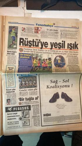 FANATİK SPOR GAZETESİ - TURKISH NEWSPAPER - DOĞUM GÜNÜ HEDİYESİ  - EKSİKSİZ TAM TAKIM GAZETE - 19 NİSAN 1999 - SAYI:1247 - FATİH TERİM - PIRRI (REAL MADRID SPORTİF DİREKTÖRÜ) - BAYRAM TUTUMLU - J. MARTINEZ - CÜNEYT KARAKAYA - RÜŞTÜ - LÖW - LAUDRUP - OGÜN - SİFO MEHMET - HARUN DOĞAN - KALLİ - ZAN TABAK - ARİF - GEREMI - CELAL GÜRCAN - POPOESCU - ERGUN GÜRSOY - CENGİZ KAPTAN - - REAL MADRID TERİM YAKINLAŞMASI - LÖW’ÜN YENİ SEZON BOMBASI - RÜŞTÜ’YE HAZIR OL - LAUDRUP TRANSFERİ - OGÜN’ÜN MR’I ÇEKİLDİ - SİFO’NUN SIRRI: HUZUR - HARUN DOĞAN AVRUPA ŞAMPİYONU - FENER-CİM BOM SON KEZ (BAYANLAR BASKETBOL FİNALİ) - KALLİ’YE YAN BAKILMIYOR - 2-2 EŞİTLİK VAR - ZAN TABAK BULLS YOLUNDA - ARİF İSPANYOLLARI BÜYÜLEDİ - GALATASARAY 1000 TARAFTAR ARIYOR - TERİM’DEN ÜÇ HAMLE - POPOESCU YETİŞİYOR - ASLAN DİNLENDİ - ÇÖZÜM İNÖNÜ’DE - KUSURA BAKMA OKAN - PRİM BEŞİKTAŞ MAÇINA SAKLANDI - ŞAMPİYONLUĞUN ŞARTI - MUTLAK GALİBİYET - - GALATASARAY 5-2 ÇANAKKALE DARDANEL - BEŞİKTAŞ 1-0 ADANASPOR - FENERBAHÇE 2-2 EZELİ R