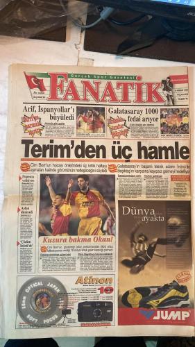 FANATİK SPOR GAZETESİ - TURKISH NEWSPAPER - DOĞUM GÜNÜ HEDİYESİ  - EKSİKSİZ TAM TAKIM GAZETE - 19 NİSAN 1999 - SAYI:1247 - FATİH TERİM - PIRRI (REAL MADRID SPORTİF DİREKTÖRÜ) - BAYRAM TUTUMLU - J. MARTINEZ - CÜNEYT KARAKAYA - RÜŞTÜ - LÖW - LAUDRUP - OGÜN - SİFO MEHMET - HARUN DOĞAN - KALLİ - ZAN TABAK - ARİF - GEREMI - CELAL GÜRCAN - POPOESCU - ERGUN GÜRSOY - CENGİZ KAPTAN - - REAL MADRID TERİM YAKINLAŞMASI - LÖW’ÜN YENİ SEZON BOMBASI - RÜŞTÜ’YE HAZIR OL - LAUDRUP TRANSFERİ - OGÜN’ÜN MR’I ÇEKİLDİ - SİFO’NUN SIRRI: HUZUR - HARUN DOĞAN AVRUPA ŞAMPİYONU - FENER-CİM BOM SON KEZ (BAYANLAR BASKETBOL FİNALİ) - KALLİ’YE YAN BAKILMIYOR - 2-2 EŞİTLİK VAR - ZAN TABAK BULLS YOLUNDA - ARİF İSPANYOLLARI BÜYÜLEDİ - GALATASARAY 1000 TARAFTAR ARIYOR - TERİM’DEN ÜÇ HAMLE - POPOESCU YETİŞİYOR - ASLAN DİNLENDİ - ÇÖZÜM İNÖNÜ’DE - KUSURA BAKMA OKAN - PRİM BEŞİKTAŞ MAÇINA SAKLANDI - ŞAMPİYONLUĞUN ŞARTI - MUTLAK GALİBİYET - - GALATASARAY 5-2 ÇANAKKALE DARDANEL - BEŞİKTAŞ 1-0 ADANASPOR - FENERBAHÇE 2-2 EZELİ R