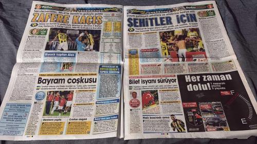 PAS FOTOMAÇ -FUTBOL GAZETESİ -TURKISH NEWSPAPER - DOĞUM GÜNÜ HEDİYESİ  - TAM TAKIM EKSİKSİZ GAZETE   31 AĞUSTOS - 2009 - FENERBAHÇE PEŞİNDE OLDUĞU BURSASPOR'UN GENÇ FUTBOLCUSU SERCAN YOL DRUM'A DÜN GECE 4 SENELİK İMZA ATTIRDI - SARI-LACİVERTLİ YÖNETİM, YEŞİL-BEYAZLI KULÜBE 8 MİLYON EURO İLE VEDERSON'U VERDİ - FOTOMAÇ'IN İDDAACILAR'A MAÇ BANKASI - İDDAA DÜNYASINI SARSTI - İDDAACILAR! DEV BİR İDDAA UZMANI DAHA FOTOMAÇ'TA YARIN AÇIKLIYORUZ! - FENERBAHÇE, KADIKÖY'DE MANİSA'YI 90+4'TE ATTIĞI GOLLE YENDİ - SARI-LACİVERTLİ TAKIMA GALİBİYETİ GETİREN GOLÜ ADETA SON SANİYEDE 'NÖBETÇİ GOLCÜSÜ' SEMİH ŞENTÜRK ATTI - TRABZON ERİYOR - SARI-LACİVERTLİLER, 90+4'TE SEMİH'İN GOLÜYLE GÜLDÜ - ZAFERE KAÇIŞ - ALİ KOÇ - MARİON - GÖKÇEK VEDERSON - SERCAN YILDIRIM - AURELİO - MURAT BAŞOĞLU - ABDULLAH YİĞİT - CİHAN - MENDOZA - BÜLENT UYGUN - MURAT ZORLU - AHMET GÖKÇEK - MELİH GÖKÇEK - KAMİL DIZAR - ERHAN ALTIN - DOLL - MUSTAFA - HARBUZİ - TOLGA - HURŞİT - GÖKHAN - UMUT - NECATİ ÖZÇAĞLAYAN - HÜSEYİN ÇİMŞİR -