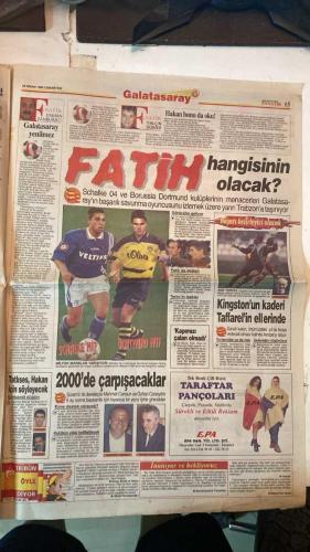 FANATİK SPOR GAZETESİ - TURKISH NEWSPAPER - DOĞUM GÜNÜ HEDİYESİ  - EKSİKSİZ TAM TAKIM GAZETE - 24 NİSAN 1999 - SAYI:1252 - ŞİFO MEHMET - ERTUĞRUL - LEVENT - FATİH TERİM - GORDON MİLNE - NECDET ERGÜN - RAYHAN UYGUR - SÜLEYMAN KARA - ORHAN YILDIRIM - MEHMET GENÇ - ALPAY - TAYFUR - MUTLU - OKTAY - FAHRİ ERSOY - - BEŞİKTAŞ’IN İNTİHARI - KARTAL KAHRETTİ - ŞİFO MEHMET PENALTI KAÇIRDI - ŞEREF TRİBÜNÜ’NDE OLAY - TERİM VE MİLNE TEMKİNLİ - FENER ANTEP VİRAJINDA - 23 NİSAN COŞKUSU - BEŞİKTAŞ SAMSUN ÖNÜNDE - GALATASARAY KARŞI KIYIYA TAŞINACAK - SAĞLAMCI CİM BOM - TRABZON’DAN BİLET JESTİ - ASLAN DIŞA KAPANIYOR - GÖZÜN AYDIN SÜREN - 8 AYLIK GÖZ HAPSİ - HESAPLAR PUAN İÇİN - POPOESCU İSTEKLİ - - BEŞİKTAŞ 0-0 SAMSUNSPOR - FENERBAHÇE 100-86 DARÜŞŞAFAKA (BASKETBOL) - BEŞİKTAŞ 89-86 TOFAŞ (BASKETBOL) - ÜLKERSPOR 78-95 EFES PİLSEN - GALATASARAY 65-56 TUBORG (BASKETBOL) - MANCHESTER UNITED 3-2 JUVENTUS - BAYERN MÜNİH 1-0 DYNAMO KIEV - GALATASARAY PAF 0-2 TRABZONSPOR PAF - - BEŞİKTAŞ - SAMSUNSPOR - GALATASAR