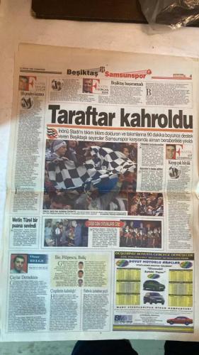 FANATİK SPOR GAZETESİ - TURKISH NEWSPAPER - DOĞUM GÜNÜ HEDİYESİ  - EKSİKSİZ TAM TAKIM GAZETE - 24 NİSAN 1999 - SAYI:1252 - ŞİFO MEHMET - ERTUĞRUL - LEVENT - FATİH TERİM - GORDON MİLNE - NECDET ERGÜN - RAYHAN UYGUR - SÜLEYMAN KARA - ORHAN YILDIRIM - MEHMET GENÇ - ALPAY - TAYFUR - MUTLU - OKTAY - FAHRİ ERSOY - - BEŞİKTAŞ’IN İNTİHARI - KARTAL KAHRETTİ - ŞİFO MEHMET PENALTI KAÇIRDI - ŞEREF TRİBÜNÜ’NDE OLAY - TERİM VE MİLNE TEMKİNLİ - FENER ANTEP VİRAJINDA - 23 NİSAN COŞKUSU - BEŞİKTAŞ SAMSUN ÖNÜNDE - GALATASARAY KARŞI KIYIYA TAŞINACAK - SAĞLAMCI CİM BOM - TRABZON’DAN BİLET JESTİ - ASLAN DIŞA KAPANIYOR - GÖZÜN AYDIN SÜREN - 8 AYLIK GÖZ HAPSİ - HESAPLAR PUAN İÇİN - POPOESCU İSTEKLİ - - BEŞİKTAŞ 0-0 SAMSUNSPOR - FENERBAHÇE 100-86 DARÜŞŞAFAKA (BASKETBOL) - BEŞİKTAŞ 89-86 TOFAŞ (BASKETBOL) - ÜLKERSPOR 78-95 EFES PİLSEN - GALATASARAY 65-56 TUBORG (BASKETBOL) - MANCHESTER UNITED 3-2 JUVENTUS - BAYERN MÜNİH 1-0 DYNAMO KIEV - GALATASARAY PAF 0-2 TRABZONSPOR PAF - - BEŞİKTAŞ - SAMSUNSPOR - GALATASAR