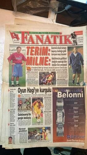 FANATİK SPOR GAZETESİ - TURKISH NEWSPAPER - DOĞUM GÜNÜ HEDİYESİ  - EKSİKSİZ TAM TAKIM GAZETE - 24 NİSAN 1999 - SAYI:1252 - ŞİFO MEHMET - ERTUĞRUL - LEVENT - FATİH TERİM - GORDON MİLNE - NECDET ERGÜN - RAYHAN UYGUR - SÜLEYMAN KARA - ORHAN YILDIRIM - MEHMET GENÇ - ALPAY - TAYFUR - MUTLU - OKTAY - FAHRİ ERSOY - - BEŞİKTAŞ’IN İNTİHARI - KARTAL KAHRETTİ - ŞİFO MEHMET PENALTI KAÇIRDI - ŞEREF TRİBÜNÜ’NDE OLAY - TERİM VE MİLNE TEMKİNLİ - FENER ANTEP VİRAJINDA - 23 NİSAN COŞKUSU - BEŞİKTAŞ SAMSUN ÖNÜNDE - GALATASARAY KARŞI KIYIYA TAŞINACAK - SAĞLAMCI CİM BOM - TRABZON’DAN BİLET JESTİ - ASLAN DIŞA KAPANIYOR - GÖZÜN AYDIN SÜREN - 8 AYLIK GÖZ HAPSİ - HESAPLAR PUAN İÇİN - POPOESCU İSTEKLİ - - BEŞİKTAŞ 0-0 SAMSUNSPOR - FENERBAHÇE 100-86 DARÜŞŞAFAKA (BASKETBOL) - BEŞİKTAŞ 89-86 TOFAŞ (BASKETBOL) - ÜLKERSPOR 78-95 EFES PİLSEN - GALATASARAY 65-56 TUBORG (BASKETBOL) - MANCHESTER UNITED 3-2 JUVENTUS - BAYERN MÜNİH 1-0 DYNAMO KIEV - GALATASARAY PAF 0-2 TRABZONSPOR PAF - - BEŞİKTAŞ - SAMSUNSPOR - GALATASAR