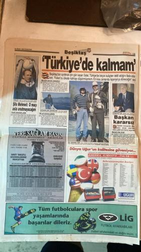 FANATİK SPOR GAZETESİ - TURKISH NEWSPAPER - DOĞUM GÜNÜ HEDİYESİ  - EKSİKSİZ TAM TAKIM GAZETE - 26 NİSAN 1999 - SAYI:1254 - OKAN BURUK - ARİF - HAKAN ŞÜKÜR - MİLOSEVSKİ - RAHMAN SAĞIROĞLU - EROL DEMİRKOL - AZİZ YILDIRIM - LÖW - YALÇIN TÜRK - ABDULLAH KİĞILI - TURHAN SOFUOĞLU - SERGEN - MURAT ALAÇAYIR - GÜRBÜZ REFİOĞLU - ZEKİ PEKOĞLU - - ŞAMPİYON GİBİ 3-0 - ASLAN RÖVANŞI ALDI - AVNİ AKER’DE ARBEDE - FENER’DEN TRANSFER ATAĞI - LÖW KREDİSİNİ TÜKETİYOR - KİĞILI: HIRS VE İNANÇLARI YOKTU - PAF TAKIMI REHAVETE KAPILDI - GENÇ SERKAN BEĞENİ KAZANDI - GÜRBÜZ REFİOĞLU KÜSTÜ - HAKEM HATALARINDAN BIKTIK - LÖW’DEN CEZA ANTRENMANI - SERGEN ŞOV YAPTI - EROL’UN KAFATASI ÇATLAK - SAKATLIĞI HATIRLAMIYOR - - GALATASARAY 3-0 TRABZONSPOR - ALTAY 4-0 ERZURUMSPOR - ANKARAGÜCÜ 2-2 ADANASPOR - BURSASPOR 2-0 İSTANBULSPOR - ANTALYASPOR 1-1 GENÇLERBİRLİĞİ - FENERBAHÇE 2-2 GAZİANTEPSPOR - - GALATASARAY - TRABZONSPOR - ALTAY - ERZURUMSPOR - ANKARAGÜCÜ - ADANASPOR - BURSASPOR - İSTANBULSPOR - ANTALYASPOR - GENÇLERBİRL