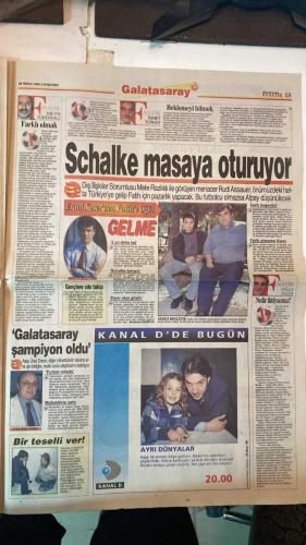 FANATİK SPOR GAZETESİ - TURKISH NEWSPAPER - DOĞUM GÜNÜ HEDİYESİ  - EKSİKSİZ TAM TAKIM GAZETE - 28 NİSAN 1999 - SAYI:1256 - EROL ERSOY - METİN TOKAT - SERDAR - ORHAN ERDEMİR - FELDKAMP - HANS PETER BRIEGEL - SÜLEYMAN SEBA - ALPAY - HAKAN ŞÜKÜR - CÜNEYT KARAKAYA - EROL DEMİRKOL - AZİZ YILDIRIM - LÖW - ABDULLAH KİĞILI - TURHAN SOFUOĞLU - SERGEN - MURAT ALAÇAYIR - GÜRBÜZ REFİOĞLU - ZEKİ PEKOĞLU - - ERSOY VE TOKAT’IN DİPİ ÇEKİLDİ - FELDKAMP’IN YENİ YARDIMCISI BRIEGEL - ALPAY YALANLADI - HAKAN 2000’DE YOLCU - ÖDÜL KIRGINI - GENÇLER LİGİ KALKIYOR - İNGİLİZLER’DEN KOSOVA’YA YARDIM - YILDIZLAR MİNDERDE - INGESSON OLMUYOR - FENER-DAÇKA TOFAŞ-BEŞİKTAŞ (BASKETBOL) - TÜRKİYE KUPASI ECZACIBAŞI’NIN (VOLEYBOL) - HAKAN ŞÜKÜR’ÜN NİKAHINA DEMİREL DAVETLİ - KELLE AVCISI LÖW - CİM BOM ÜLKER’E YETİŞTİ 89-74 - TRABZON DİSİPLİN’DE - ASLANLAR TEMKİNLİ - ÇİFT İDMAN YAPTILAR - PAF TAKIMI 10-1 MAĞLUP OLDU - TAVAN 600 MİLYAR - GANA’DAN 4 FUTBOLCU - KURBAN KESTİLER - SÜREN’DEN MORAL - ONAR’DAN İYİ HABER - ŞAMPİYONL