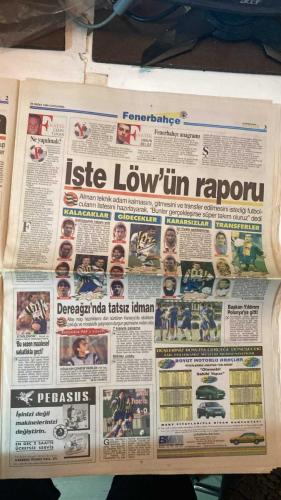 FANATİK SPOR GAZETESİ - TURKISH NEWSPAPER - DOĞUM GÜNÜ HEDİYESİ  - EKSİKSİZ TAM TAKIM GAZETE - 28 NİSAN 1999 - SAYI:1256 - EROL ERSOY - METİN TOKAT - SERDAR - ORHAN ERDEMİR - FELDKAMP - HANS PETER BRIEGEL - SÜLEYMAN SEBA - ALPAY - HAKAN ŞÜKÜR - CÜNEYT KARAKAYA - EROL DEMİRKOL - AZİZ YILDIRIM - LÖW - ABDULLAH KİĞILI - TURHAN SOFUOĞLU - SERGEN - MURAT ALAÇAYIR - GÜRBÜZ REFİOĞLU - ZEKİ PEKOĞLU - - ERSOY VE TOKAT’IN DİPİ ÇEKİLDİ - FELDKAMP’IN YENİ YARDIMCISI BRIEGEL - ALPAY YALANLADI - HAKAN 2000’DE YOLCU - ÖDÜL KIRGINI - GENÇLER LİGİ KALKIYOR - İNGİLİZLER’DEN KOSOVA’YA YARDIM - YILDIZLAR MİNDERDE - INGESSON OLMUYOR - FENER-DAÇKA TOFAŞ-BEŞİKTAŞ (BASKETBOL) - TÜRKİYE KUPASI ECZACIBAŞI’NIN (VOLEYBOL) - HAKAN ŞÜKÜR’ÜN NİKAHINA DEMİREL DAVETLİ - KELLE AVCISI LÖW - CİM BOM ÜLKER’E YETİŞTİ 89-74 - TRABZON DİSİPLİN’DE - ASLANLAR TEMKİNLİ - ÇİFT İDMAN YAPTILAR - PAF TAKIMI 10-1 MAĞLUP OLDU - TAVAN 600 MİLYAR - GANA’DAN 4 FUTBOLCU - KURBAN KESTİLER - SÜREN’DEN MORAL - ONAR’DAN İYİ HABER - ŞAMPİYONL