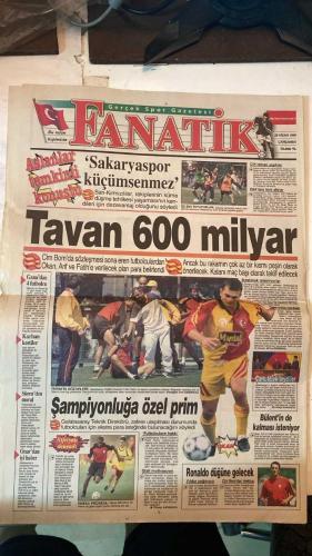 FANATİK SPOR GAZETESİ - TURKISH NEWSPAPER - DOĞUM GÜNÜ HEDİYESİ  - EKSİKSİZ TAM TAKIM GAZETE - 28 NİSAN 1999 - SAYI:1256 - EROL ERSOY - METİN TOKAT - SERDAR - ORHAN ERDEMİR - FELDKAMP - HANS PETER BRIEGEL - SÜLEYMAN SEBA - ALPAY - HAKAN ŞÜKÜR - CÜNEYT KARAKAYA - EROL DEMİRKOL - AZİZ YILDIRIM - LÖW - ABDULLAH KİĞILI - TURHAN SOFUOĞLU - SERGEN - MURAT ALAÇAYIR - GÜRBÜZ REFİOĞLU - ZEKİ PEKOĞLU - - ERSOY VE TOKAT’IN DİPİ ÇEKİLDİ - FELDKAMP’IN YENİ YARDIMCISI BRIEGEL - ALPAY YALANLADI - HAKAN 2000’DE YOLCU - ÖDÜL KIRGINI - GENÇLER LİGİ KALKIYOR - İNGİLİZLER’DEN KOSOVA’YA YARDIM - YILDIZLAR MİNDERDE - INGESSON OLMUYOR - FENER-DAÇKA TOFAŞ-BEŞİKTAŞ (BASKETBOL) - TÜRKİYE KUPASI ECZACIBAŞI’NIN (VOLEYBOL) - HAKAN ŞÜKÜR’ÜN NİKAHINA DEMİREL DAVETLİ - KELLE AVCISI LÖW - CİM BOM ÜLKER’E YETİŞTİ 89-74 - TRABZON DİSİPLİN’DE - ASLANLAR TEMKİNLİ - ÇİFT İDMAN YAPTILAR - PAF TAKIMI 10-1 MAĞLUP OLDU - TAVAN 600 MİLYAR - GANA’DAN 4 FUTBOLCU - KURBAN KESTİLER - SÜREN’DEN MORAL - ONAR’DAN İYİ HABER - ŞAMPİYONL