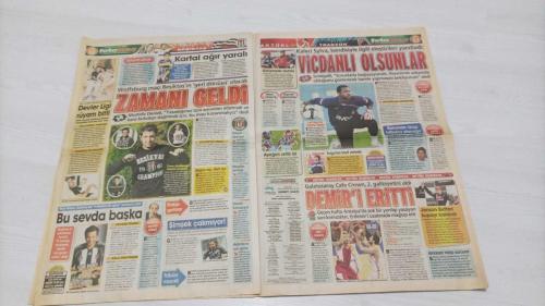 PAS FOTOMAÇ -FUTBOL GAZETESİ -TURKISH NEWSPAPER - DOĞUM GÜNÜ HEDİYESİ  - TAM TAKIM EKSİKSİZ GAZETE  2 KASIM  - 2009 -ASLAN'A 2-0 - NİDA ASISI - GALATASARAY HARRY KEWELL VE NONDA'NIN GOLLERİ İLE KAZANARAK YARA SARDI - MİSLİ MİSLİ KAZANIN - İDDAACILARIN TÜRKİYE'NİN TEK ŞAMPİYON İDDAA EKİ İDDAALIYIZ YARIN TAM 24 SAYFA - İDDAACILAR MUHTEMEL İDDAA PROGRAMI BUGÜN FOTOMAÇ'TA KAÇIRMAYIN - KOMİK VE UCUZ - LİDER FENERBAHÇE, KAYSERİ DEPLASMANINDA 2 PUAN BIRAKTI GALATASARAY İLE ARADAKİ PUAN FARKİ 5'E İNDİ - MAÇIN İKİNCİ YARISINA FENERBAHÇE TUTUK BAŞLADI VE ÇOK GERİYE YASLANDI - MAÇIN EN HEYECANLI DAKİKALARI - TARİHİ FIRSAT KAÇTI - ALEX DE YOK, ÜÇ PUAN DA - KAYSERİ'NİN ELİNDEN ZOR KURTULDU - İ CRISTIAN - ROBERTO CARLOS - CANGELE - ALEX - KAZIM - DAUM - BİLİCA - ÖNDER - GÜİZA - SEMİH - SANTOS - MEHMET TOPUZ - ÖZAYDINLI - LUGANO - VOLKAN - VEDERSON - AZAR - BURAK - MAKUKULA - GÖKHAN - TUM - ENGİN - SIMPSON - MUSTAFA DENİZLİ - SYLVA - KARAMAN - TOLGA - JENSON BUTTON - NECDET ÜNÜVAR - SABRİ -