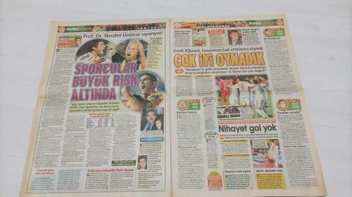 PAS FOTOMAÇ -FUTBOL GAZETESİ -TURKISH NEWSPAPER - DOĞUM GÜNÜ HEDİYESİ  - TAM TAKIM EKSİKSİZ GAZETE  2 KASIM  - 2009 -ASLAN'A 2-0 - NİDA ASISI - GALATASARAY HARRY KEWELL VE NONDA'NIN GOLLERİ İLE KAZANARAK YARA SARDI - MİSLİ MİSLİ KAZANIN - İDDAACILARIN TÜRKİYE'NİN TEK ŞAMPİYON İDDAA EKİ İDDAALIYIZ YARIN TAM 24 SAYFA - İDDAACILAR MUHTEMEL İDDAA PROGRAMI BUGÜN FOTOMAÇ'TA KAÇIRMAYIN - KOMİK VE UCUZ - LİDER FENERBAHÇE, KAYSERİ DEPLASMANINDA 2 PUAN BIRAKTI GALATASARAY İLE ARADAKİ PUAN FARKİ 5'E İNDİ - MAÇIN İKİNCİ YARISINA FENERBAHÇE TUTUK BAŞLADI VE ÇOK GERİYE YASLANDI - MAÇIN EN HEYECANLI DAKİKALARI - TARİHİ FIRSAT KAÇTI - ALEX DE YOK, ÜÇ PUAN DA - KAYSERİ'NİN ELİNDEN ZOR KURTULDU - İ CRISTIAN - ROBERTO CARLOS - CANGELE - ALEX - KAZIM - DAUM - BİLİCA - ÖNDER - GÜİZA - SEMİH - SANTOS - MEHMET TOPUZ - ÖZAYDINLI - LUGANO - VOLKAN - VEDERSON - AZAR - BURAK - MAKUKULA - GÖKHAN - TUM - ENGİN - SIMPSON - MUSTAFA DENİZLİ - SYLVA - KARAMAN - TOLGA - JENSON BUTTON - NECDET ÜNÜVAR - SABRİ -