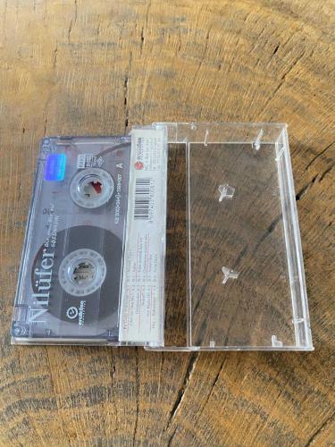 NİLÜFER - OLUR MU OLUR MU / GÖZÜNAYDIN - KASET
