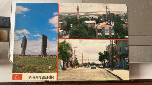 KARTPOSTAL - 1970/80 - VİRANŞEHİR / Tarihi Dikmeler (Martyrion) ve Eski Şehir Merkezi
