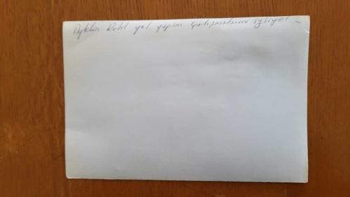 CHP İSTANBUL ESKİ BELEDİYE BAŞKANI ve SHP MİLLETVEKİLİ AYTEKİN KOTİL'İN ORİJİNAL FOTOĞRAFI - 18 x 12 cm EBADINDA - AYTEKİN KOTİL, YOL YAPIM ÇALIŞMASINI İZLERKEN ÇEKİLMİŞ BİR KARE