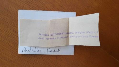 CHP İSTANBUL ESKİ BELEDİYE BAŞKANI ve SHP MİLLETVEKİLİ AYTEKİN KOTİL'İN ORİJİNAL FOTOĞRAFI - 12 x 9 cm EBADINDA - AYTEKİN KOTİL, İSTANBUL TABİPLER ODASI'NIN KURUL TOPLANTISINDAYKEN ÇEKİLMİŞ BİR KARE