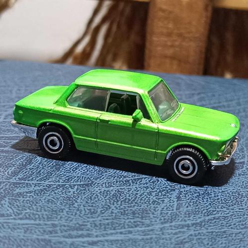 LOT.1 » MATCHBOX  BMW 2002