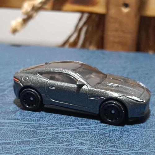 MATCHBOX  2015 JAGUAR F-TYPE COUPE