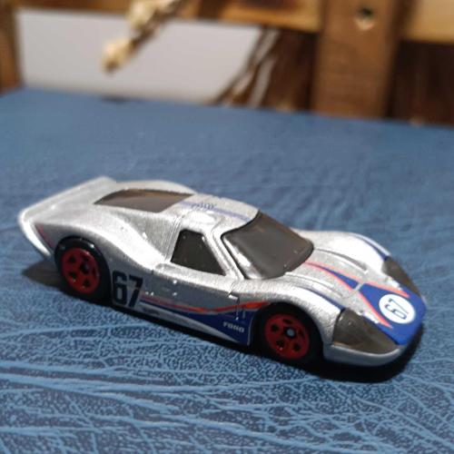 LOT.16 » HOTWHEELS.  1967 FORD GT40 MK. IV