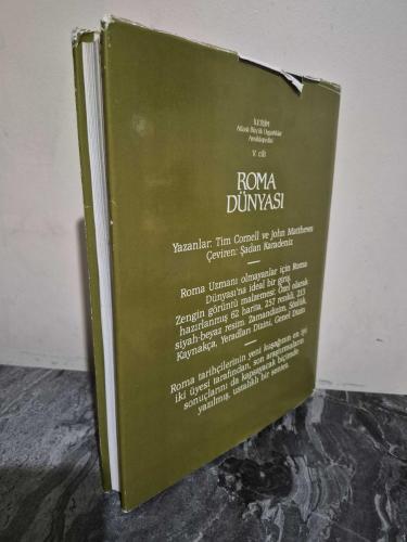 Roma Dünyası  - Atlaslı Büyük Uygarlıklar Ansiklopedisi ( Ciltli Şömizli )