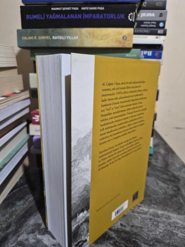 Sancaktan Saraya / Seçme Yazılar