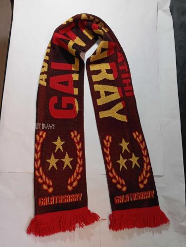 ViNTAGE Avrupa'nın fatihi Galatasaray GS atkı. Resimlerdeki haliyle koleksiyon dekorluk kullanimlik