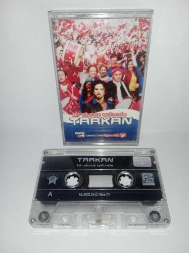 Kaset Tarkan Bir Oluruz Yolunda Milli Takım Özel Pepsi Albümü. Orijinal sorunsuz çalışıyor koleksiyonluk. Bir Oluruz Yolunda
