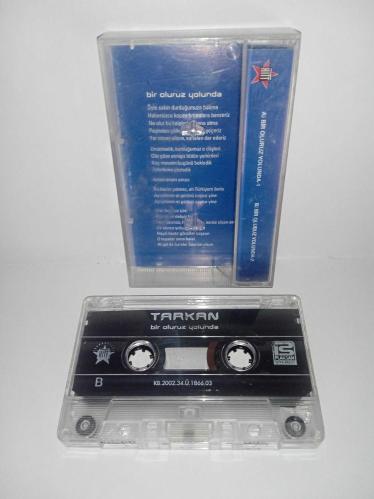 Kaset Tarkan Bir Oluruz Yolunda Milli Takım Özel Pepsi Albümü. Orijinal sorunsuz çalışıyor koleksiyonluk. Bir Oluruz Yolunda