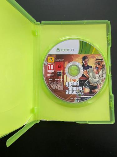GTA V - XBOX 360 (PAL)