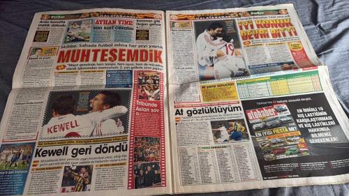 PAS FOTOMAÇ -FUTBOL GAZETESİ -TURKISH NEWSPAPER - DOĞUM GÜNÜ HEDİYESİ  - TAM TAKIM EKSİKSİZ GAZETE -  8 ARALIK -2008 - OYNAYALIM UŞAKLAR TRABZON KOLBASTISI - FATİHİ SARAY BAŞKENTTE A.GÜCÜ DAĞITTI - ŞAMPİYONLUĞA KOŞAN LİDER TRABZONSPOR'UN DEV POSTERİ - KUSURSUZ FIRTINA - D.D İSTİFA - İNÖNÜ DÜŞTÜ - DESTEK ZAMANI - BEŞİKTAŞ SİVOK'TAN ÇEKTİĞİNİ ANKARA'DAN ÇEKMEDİ - ZİNCİRLEME KAZA - AKERİDE FIRTINA KOPACAK - YÖNETİM İSTİFA - KÖRFEZİ BANA BIRAKIN - SERİYİ BOZMADI - KARTALLAR YENİŞEMEDİ - G.BİRLİĞİ NEFESLENDİ - HEYKELİ DİKERİZ - SİVAS ÇOK DEĞİŞTİ - EMRE KOMUTANIM - ÇİFT FORVET ZAMANIDIR - AVRUPA'NIN KRALI - TAM KALBİNE - GALATASARAYLILAR SAKIN KAÇIRMAYIN   - TRABZONSPORLULAR - MİLAN BAROS - KEWELL - LINCOLN - GÖKHAN - RÜŞTÜ - ZAPOTOCNY - SİVOK - NECA - BİLAL - İBRAHİM ÜZÜLMES - MUSTAFA DENİZLİ - DELGADO - İBRAHİM TORAMAN - NECİP - UĞUR İNCEMAN - TELLO - BOBO - GÖKHAN ZAN - SERDAR ÖZKAN - ALEN MARKARYAN - YILDIRIM DEMİRÖREN - AYHAN - SABRİ - SERVET - DE SANCTIS - HASAN ŞAŞ - ÜMİT KARAN -