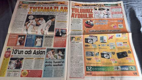 PAS FOTOMAÇ -FUTBOL GAZETESİ -TURKISH NEWSPAPER - DOĞUM GÜNÜ HEDİYESİ  - TAM TAKIM EKSİKSİZ GAZETE -  13 ARALIK -2008 - SÜPER İDDAA EKİ - BİZ 3 KİŞİYDİK - 10 NUMARA - AKÜLERİN KRALİ - LİDER TRABZON - YARALI KARTAL - TÜRKİYE'NİN LIVERPOOL'U - BAROS ZİRVEDE - BİRLEŞİK KRALLIK - ADA'DAN 2 RAKİP - TUTAMAZLAR - AYDINLIK - CEZADAN YIRTTILAR - BAŞKENT BEREKETİ - GÜLÜMSETEN FIRSATLAR - ARDA TURAN'IN GOLLÜ RESİTALİ - ZİRVEYE ORTAK OLDU - ELVEDA - SİVAS PUSUDA - BÜYÜN - ANKARA'YI SEVDİ - KARTI BİLEREK GÖRMEDİM - İSYAN ÇIKTI - ZORLU SINAV - KRİTİK VİRAJ - ACIM GERÇEK - BU DA GEÇER - KARTAL UZATTI - KADROLU HAKEM - HERKESİN CANI YANABİLİR - VAZGEÇİLMEZ DEĞİL - FENERBAHÇELİLER - MILAN BAROS - LINCOLN - ARDA TURAN - BURHAN - MEHMET TOPUZ - MUSTAFA SARAL - SERCAN YILDIRIM - MEHMET GÜVEN - SKIBBE - AYDIN - HARRY KEWELL - ADNAN POLAT - HALDUN ÜSTÜNEL - ADNAN SEZGİN - AYHAN - EMRE AŞIK - ZAFRE ERTEM - AHMET KURT - SABRİ - NİHAT - SERGEN YALÇIN - NECATİ - SAMET AYBABA - GÖKHAN - SERVET - GERETS - BÜLENT